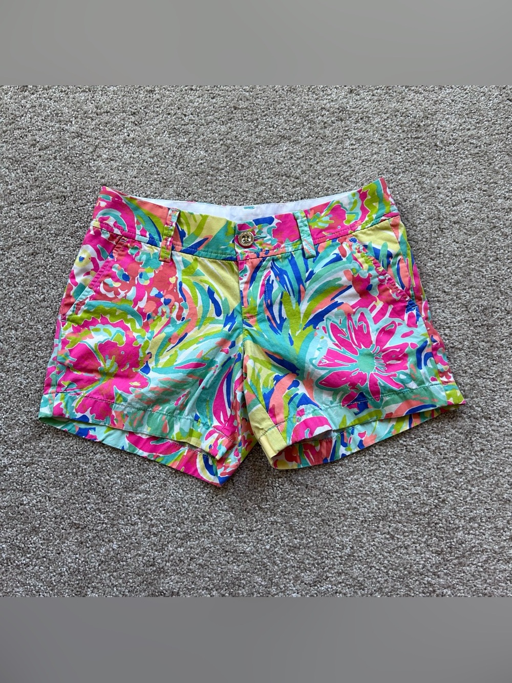 Lilly Pulitzer Callahan Mid Rise Flat Front Chino Shorts Women's Size 0 Tropical